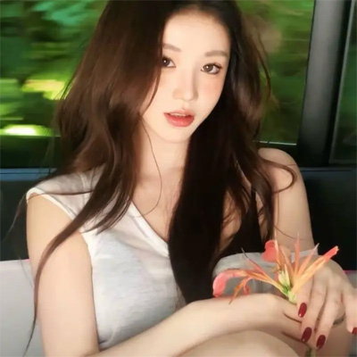 清纯初恋女友 Violet